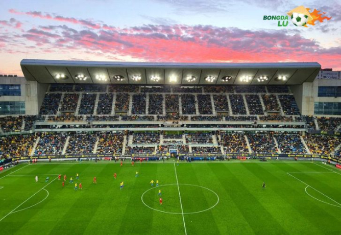 Estadio Nuevo Mirandilla: Biểu tượng bóng đá tại Cadiz